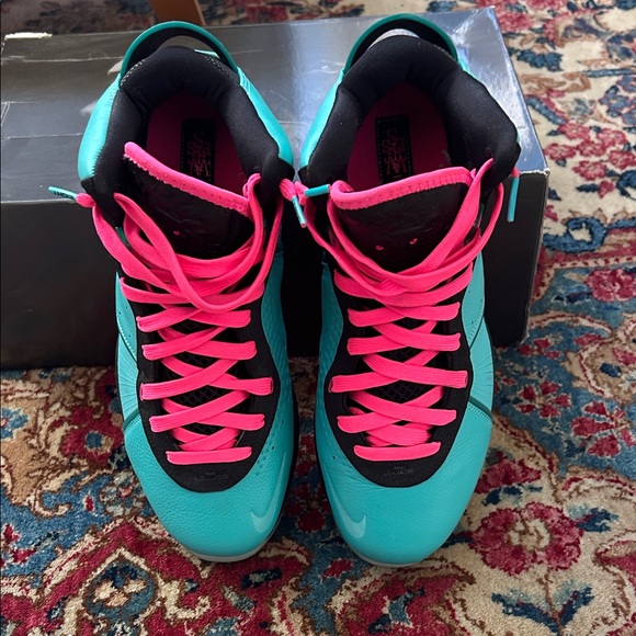 Nike LeBron 8 South Beach - Picture 2 of 7